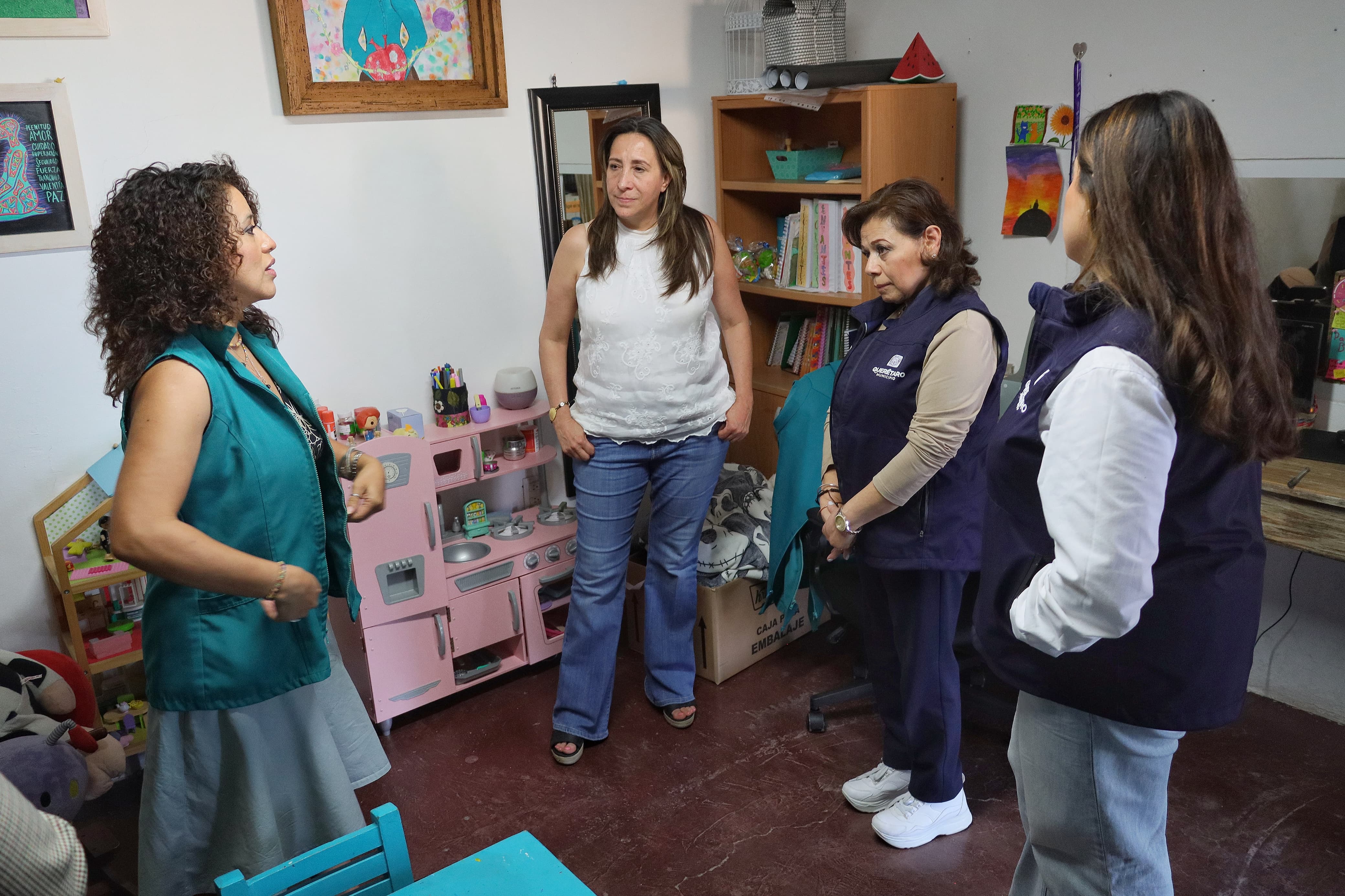 Visita Presidenta del DIF Municipal APAC Querétaro IAP y Fundación Vida Plena IAP ; Corazones Mágicos